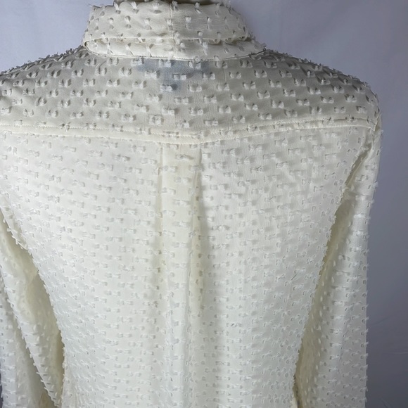 Blouse by Banana Republic. - Picture 3 of 4